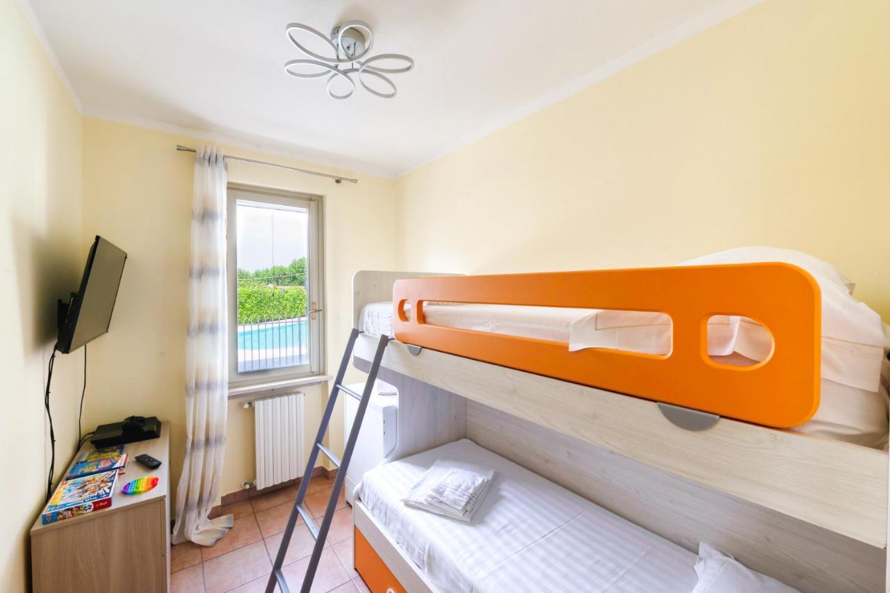 Wolf House - Peschiera Holiday - Jacuzzi Privata Peschiera del Garda Exterior photo